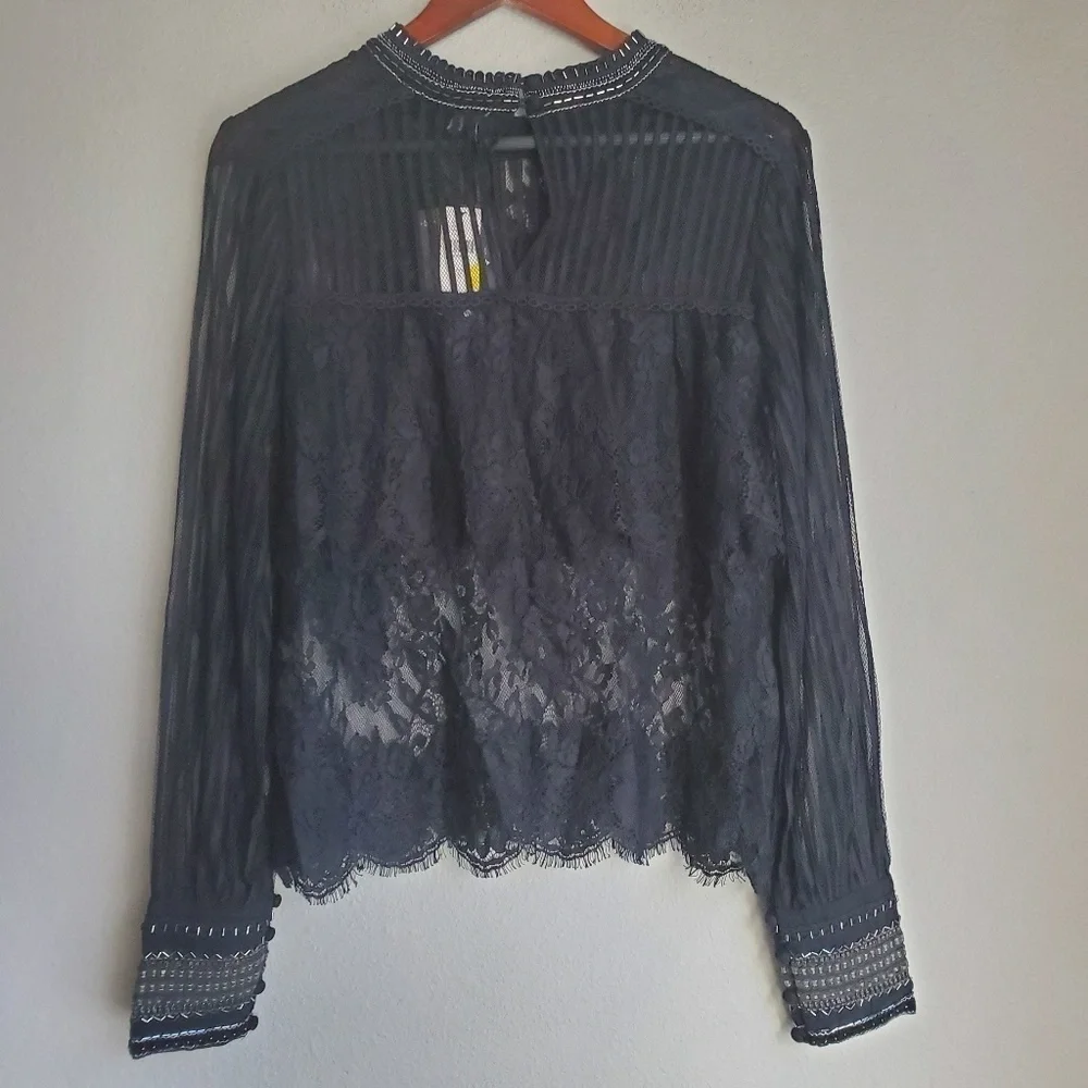 Bl-nk London Mileena Lace Top size S NWT
